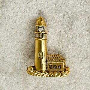 Vintage‎ Signed CAMCO Gold Tone Lighthouse Brooch Pin w/ Rhinestone Light
